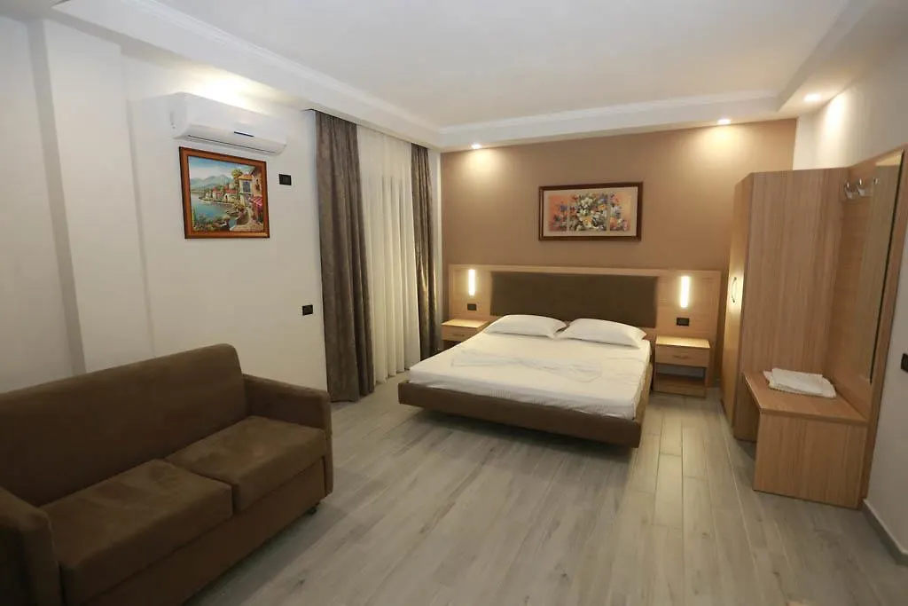 Albatros Hotel Durres